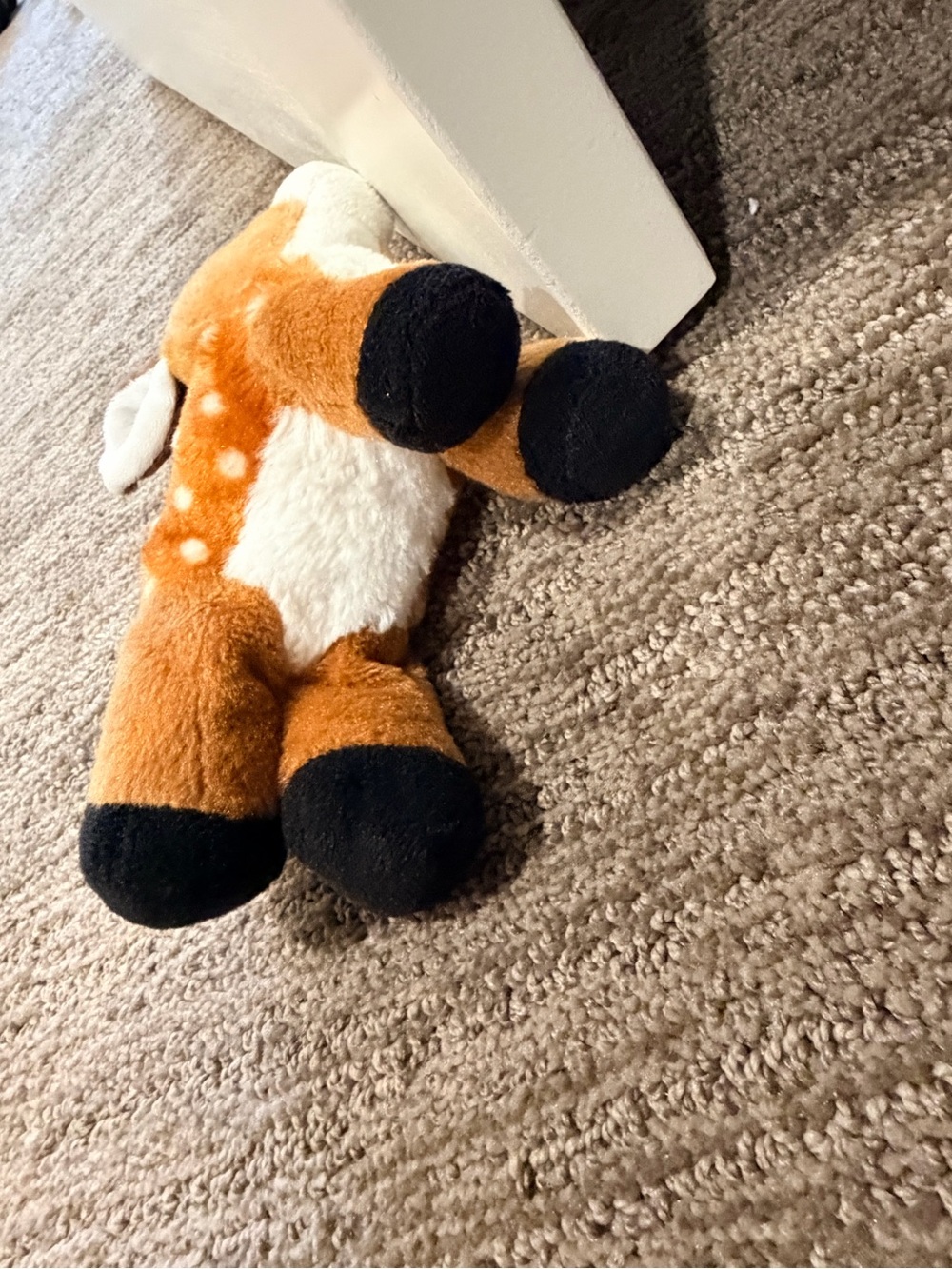 Wild Republic Hug'Ems Fawn stuffed plush toy- brown spotted body. 7” - Picture 4 of 4